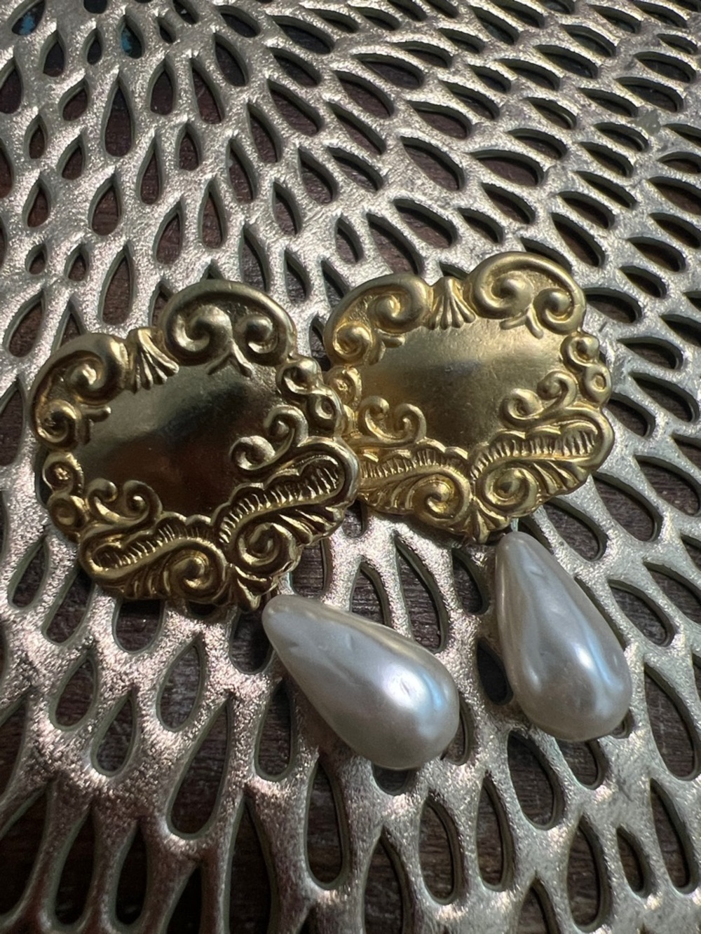 Gold Heart Filigree Drop Earrings with Pearl Teardrops